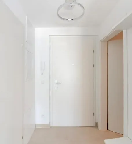 Neu Und Hell In Zentraler Ruhelage Mit Parkplatz Appartamento