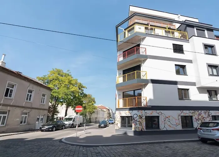Appartamento Neu Und Hell In Zentraler Ruhelage Mit Parkplatz