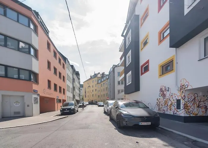 Neu Und Hell In Zentraler Ruhelage Mit Parkplatz Appartamento