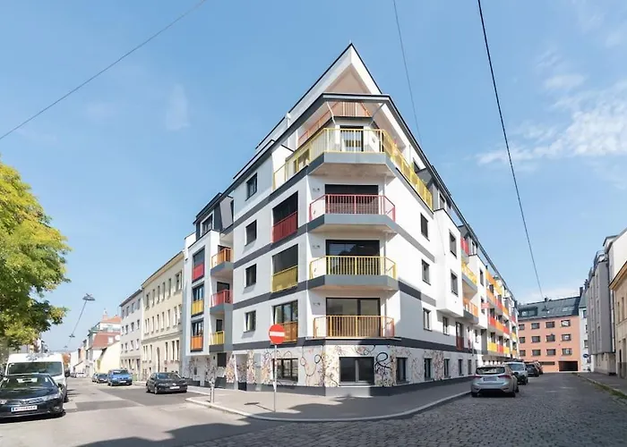 Neu Und Hell In Zentraler Ruhelage Mit Parkplatz *